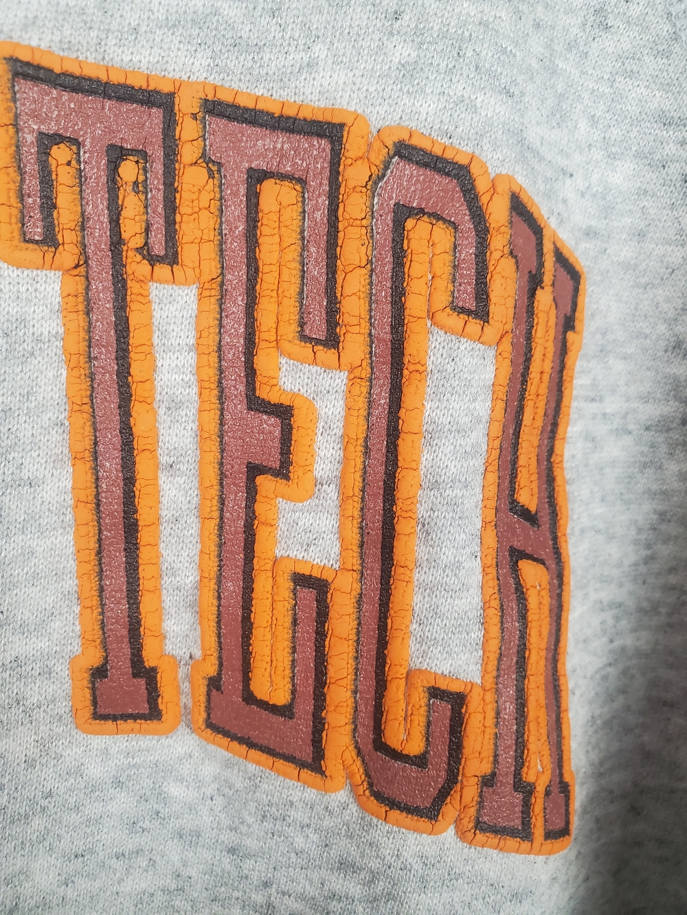 Virginia Tech Gray Crewneck Sweatshirt with Orange VT Emblem. LG. #356 - Picture 5 of 11